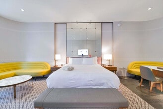 Building Photo - 801 S Miami Ave