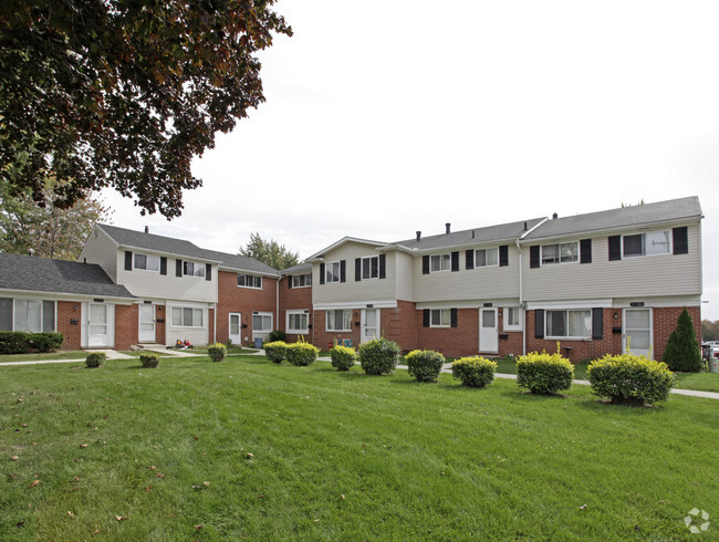 Foto del edificio - New England Townhouses Co-Operative