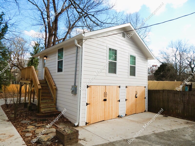 Primary Photo - 496 W Ontario Ave SW