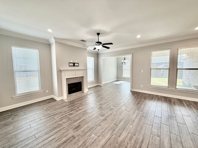 Building Photo - Spacious 3BR Corner-Lot Home in Reserve at Conway