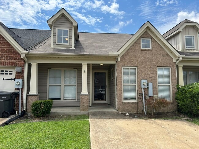 Building Photo - 2070 Rossburg Pl