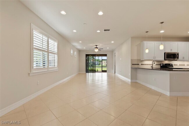 Building Photo - 7993 Helena Ct