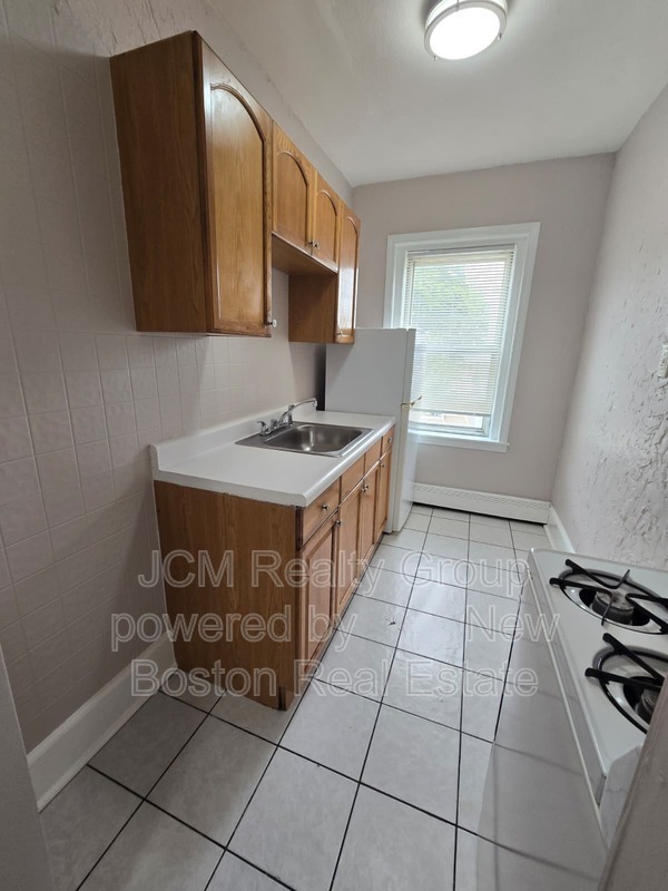 Photo - 167 North Common St Apartment