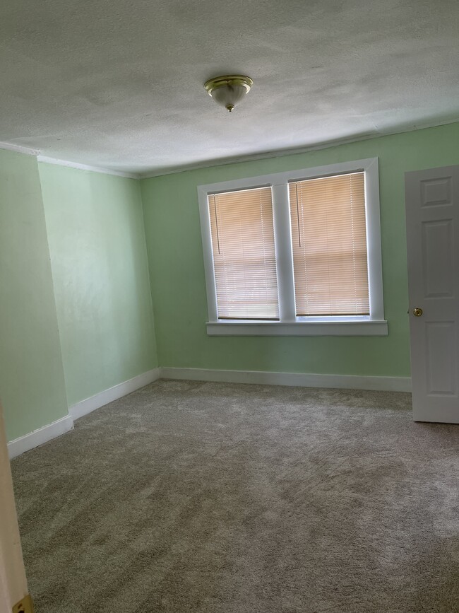 Bedroom - 2911 Glendale St