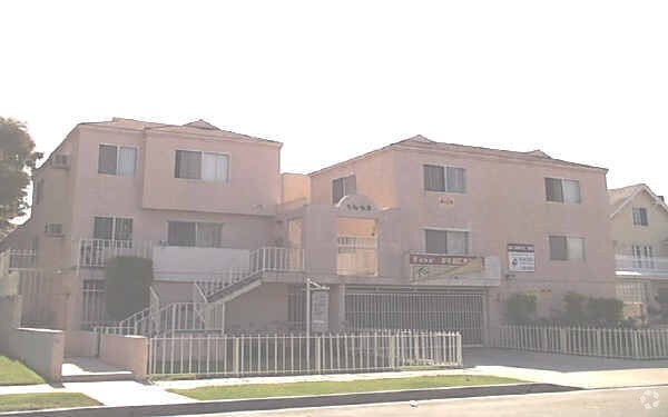 Saint Andrews Apartments Los Angeles Ca Building Photo Saint Andrews Apartments