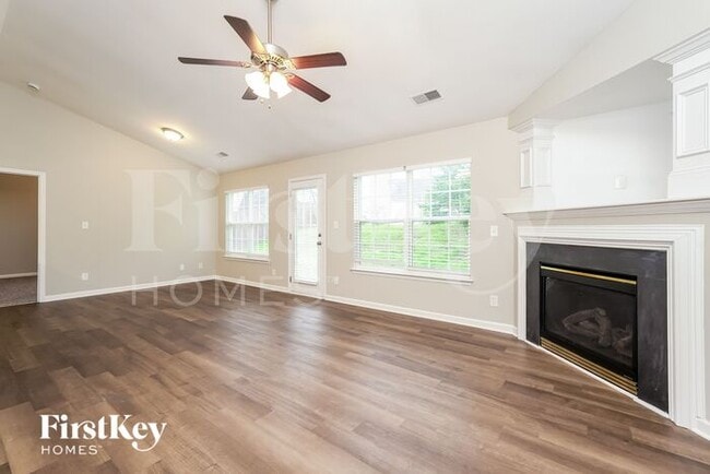 Building Photo - 813 Hartley Hill Ct