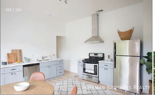 Foto del edificio - 404 1/2 N Ave 54-