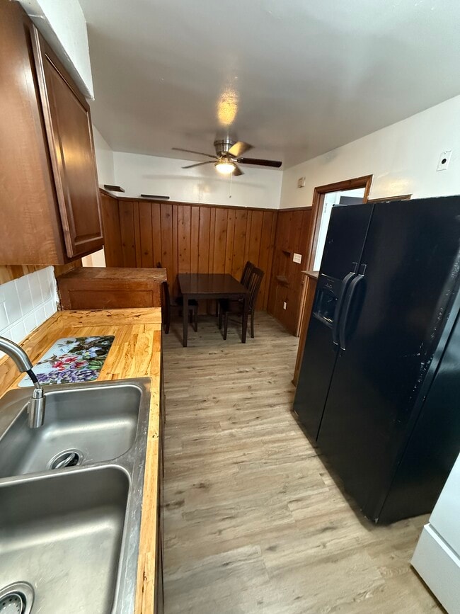 Photo - 3916 Vine St Apartment