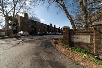Building Photo - 121 Sloan Rd