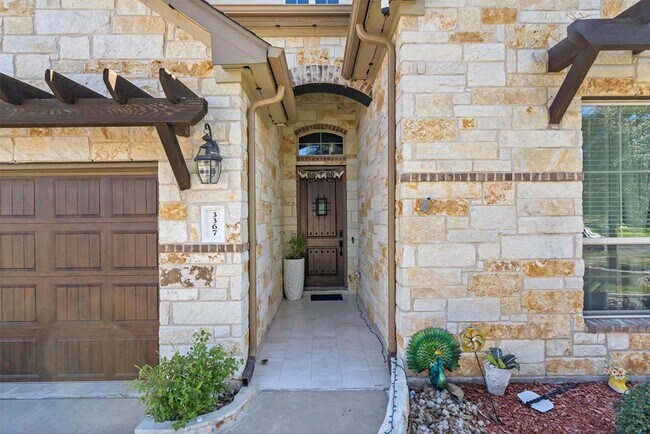 Building Photo - 3367 Vasquez Pl