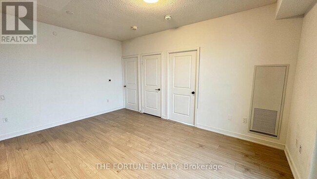 Building Photo - 8 Nahani Way