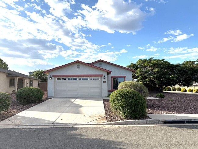 Foto del edificio - Great home in Chino Valley COMING SOON!