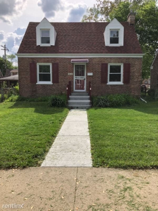 Primary Photo - 10122 S Yates Ave