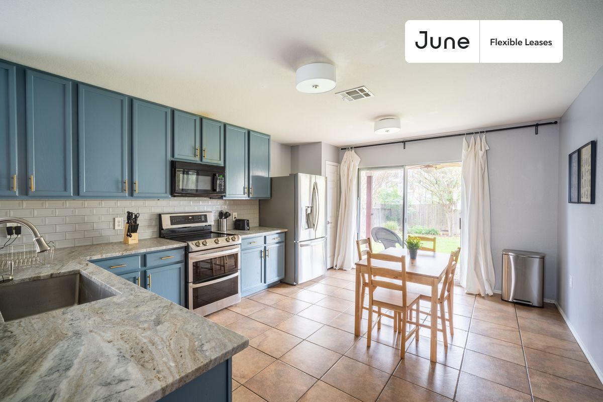Primary Photo - 1613 Coriander Drive