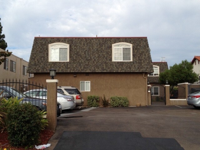 Building Photo - 828 S Magnolia Ave