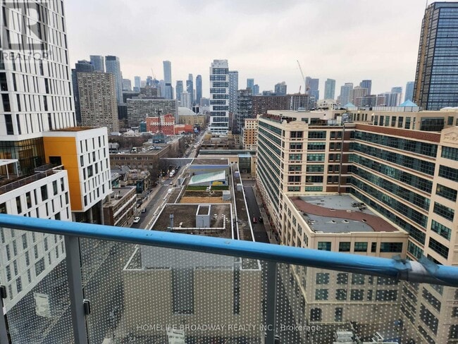 Photo du bâtiment - 100 Dalhousie St