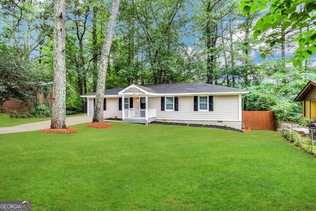 Building Photo - 3881 Bonnie Ln SE