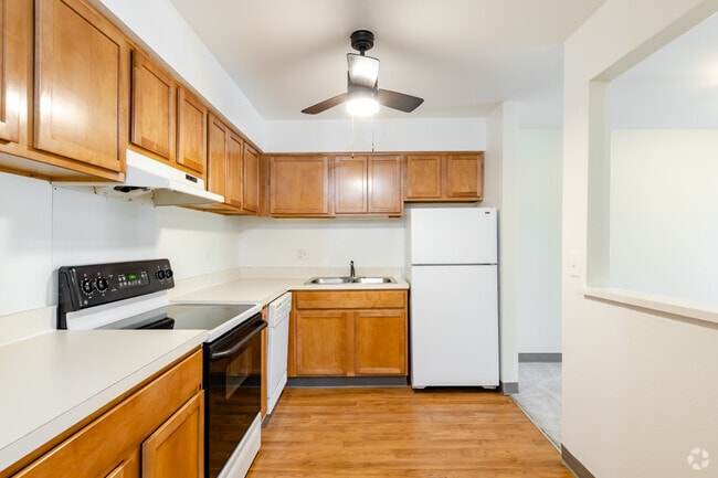 2BR, 1BA - Kitchen - Idyllwild Apartments