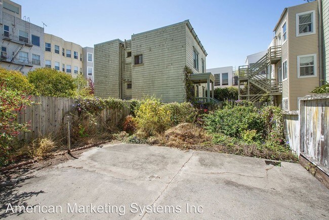 Building Photo - 1837 Larkin St