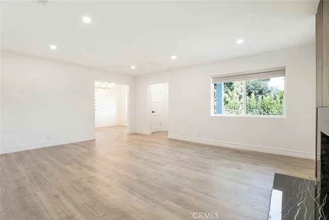 Building Photo - 4825 Angeles Crest Hwy