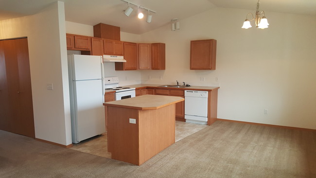 Silver Leaf Apartments - Smelterville, ID | Apartments.com