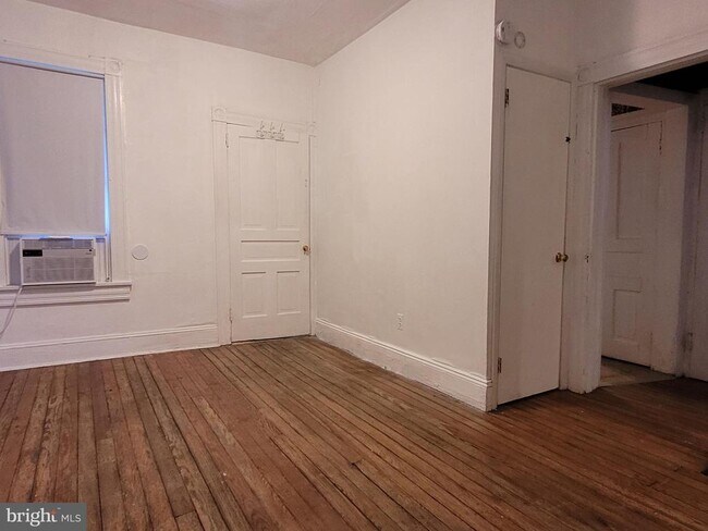 Foto del edificio - 222 N Bradford St