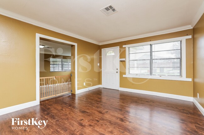 Foto del edificio - 1228 Helen St