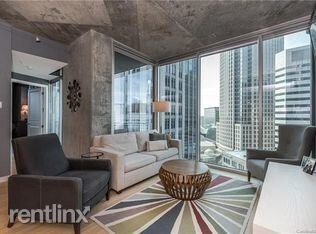 Foto del edificio - 210 N Church St