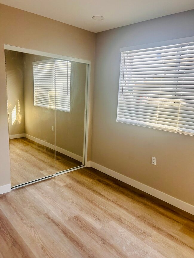 Foto del edificio - 731 S Bonnie Beach Pl
