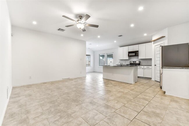 Building Photo - 7515 Fierce Friesian Ln