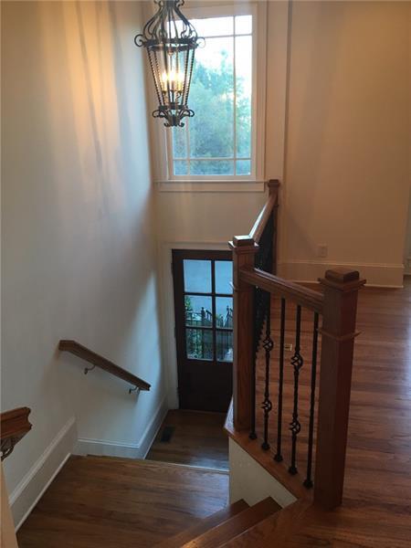 Foto del edificio - 390 Mystic Ridge Ln