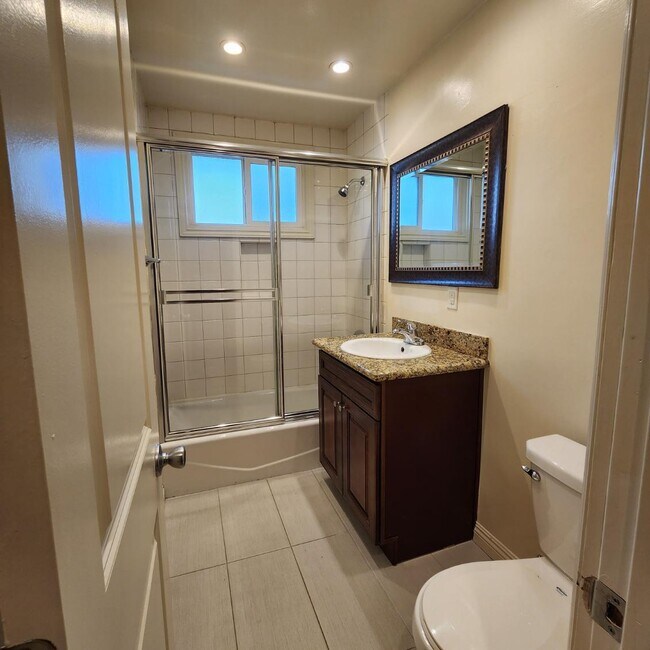 Foto del edificio - 3375 Manning Ave