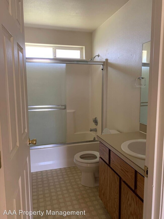 Building Photo - 5055 Walton Dr
