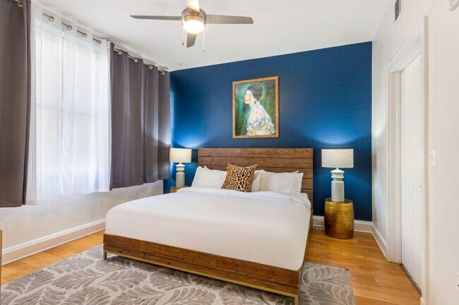 Building Photo - 925 Common St