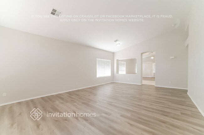 Foto del edificio - 5426 W Bluefield Ave