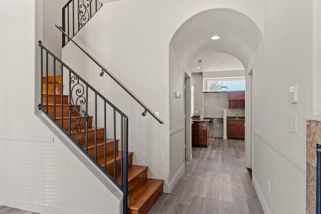 Foto del edificio - 1781 Bali Terrace