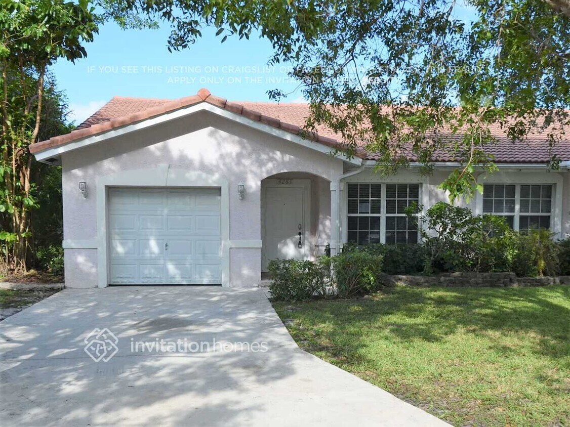 Foto principal - 4283 NW 114th Terrace