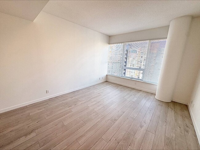 Photo du bâtiment - Centre West - 1603