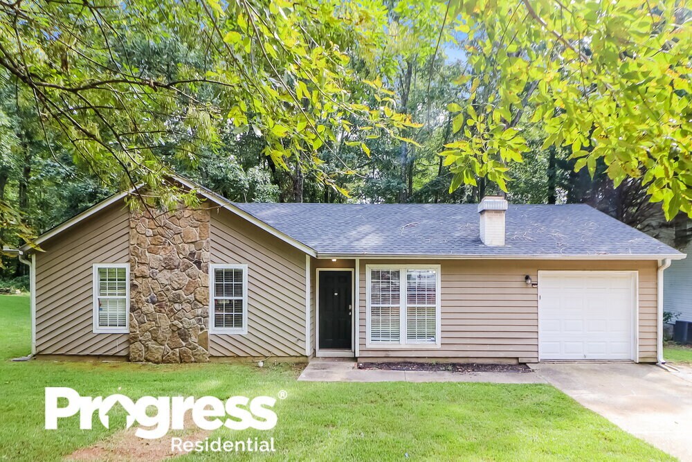 5251 Mainstreet Park Dr, Stone Mountain, GA 30088 House Rental in