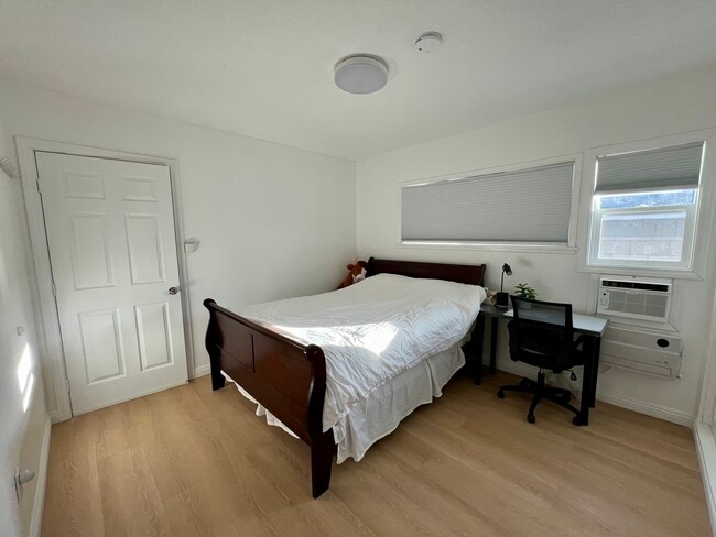 Building Photo - 16108 Flamstead Dr