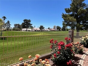 Building Photo - 5005 Cliffrose Dr