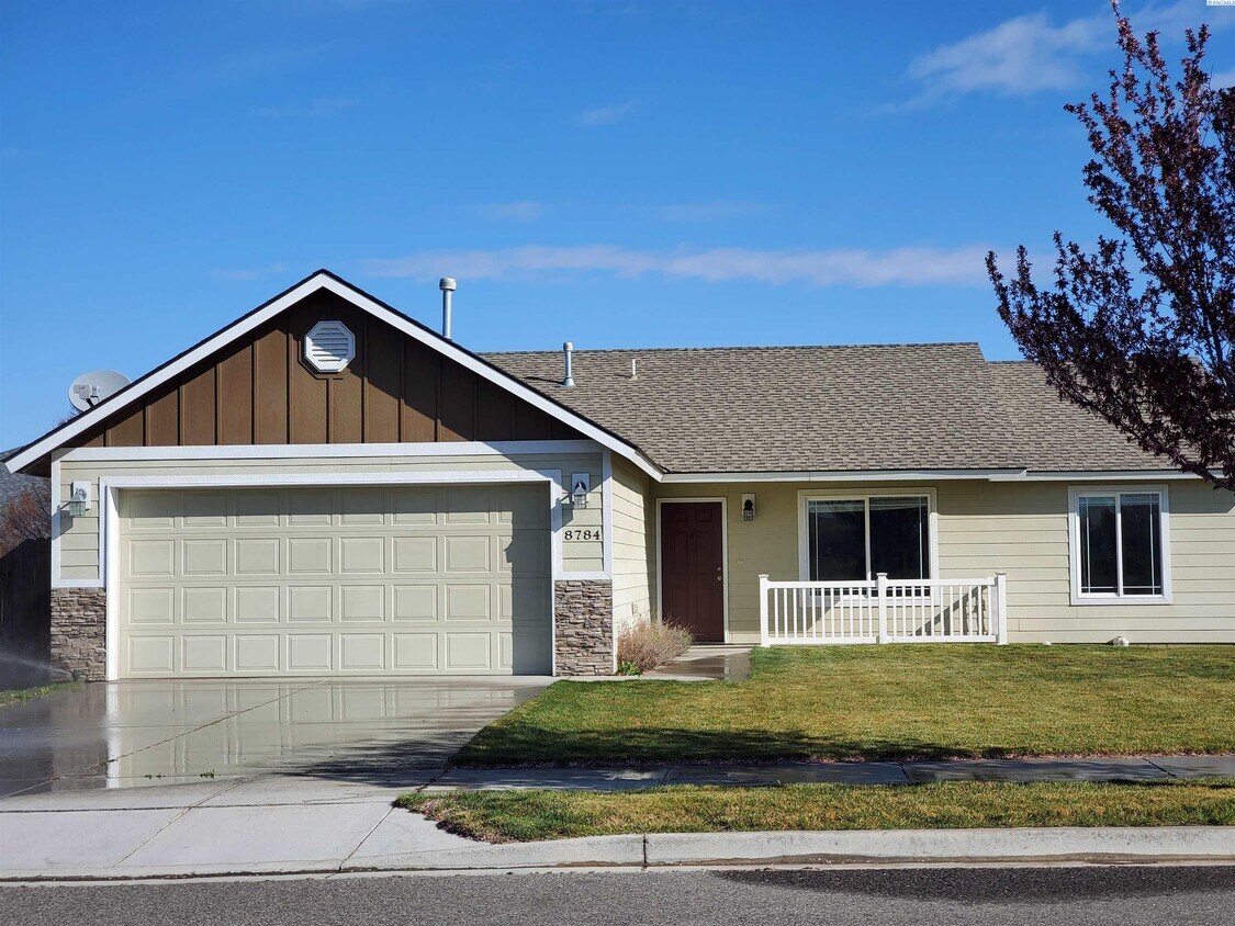 Updated West Kennewick Rambler House for Rent in Kennewick, WA