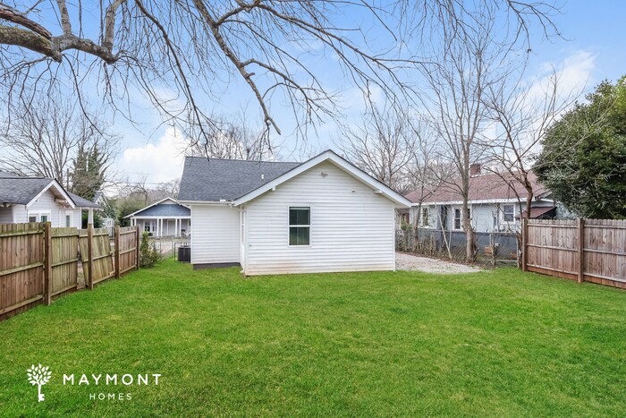 Building Photo - Three-Bedroom Home Near Downtown Greenville