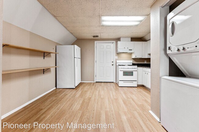 Foto del edificio - 2 br, 1 bath House - 2126 N High St #B