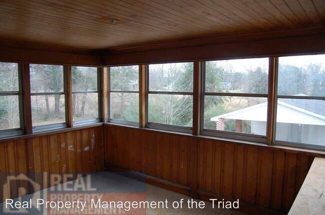 Building Photo - 4130 Aquadale Ln