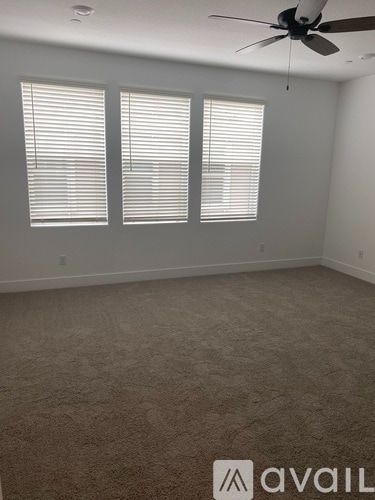 Building Photo - 2846 E Tamarind Dr