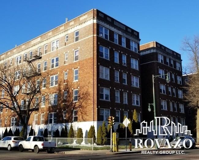 Building Photo - 691 Elizabeth Ave