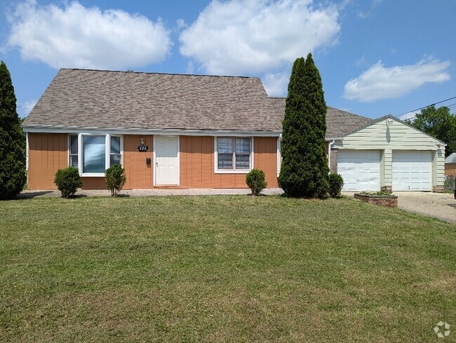 Building Photo - 925 Scott Rd