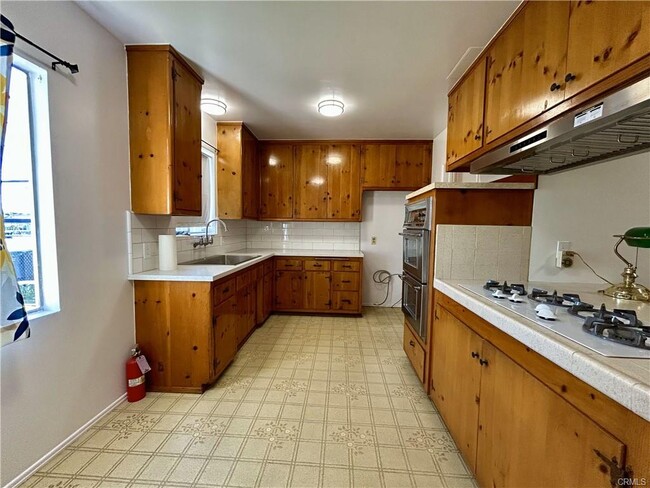 Foto del edificio - 1555 180th St