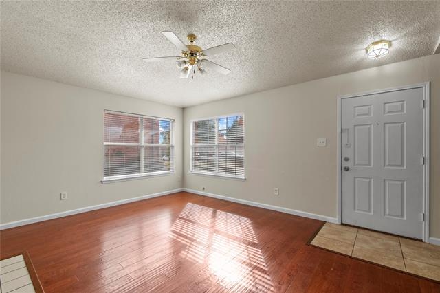 Building Photo - 2721 Southridge Dr